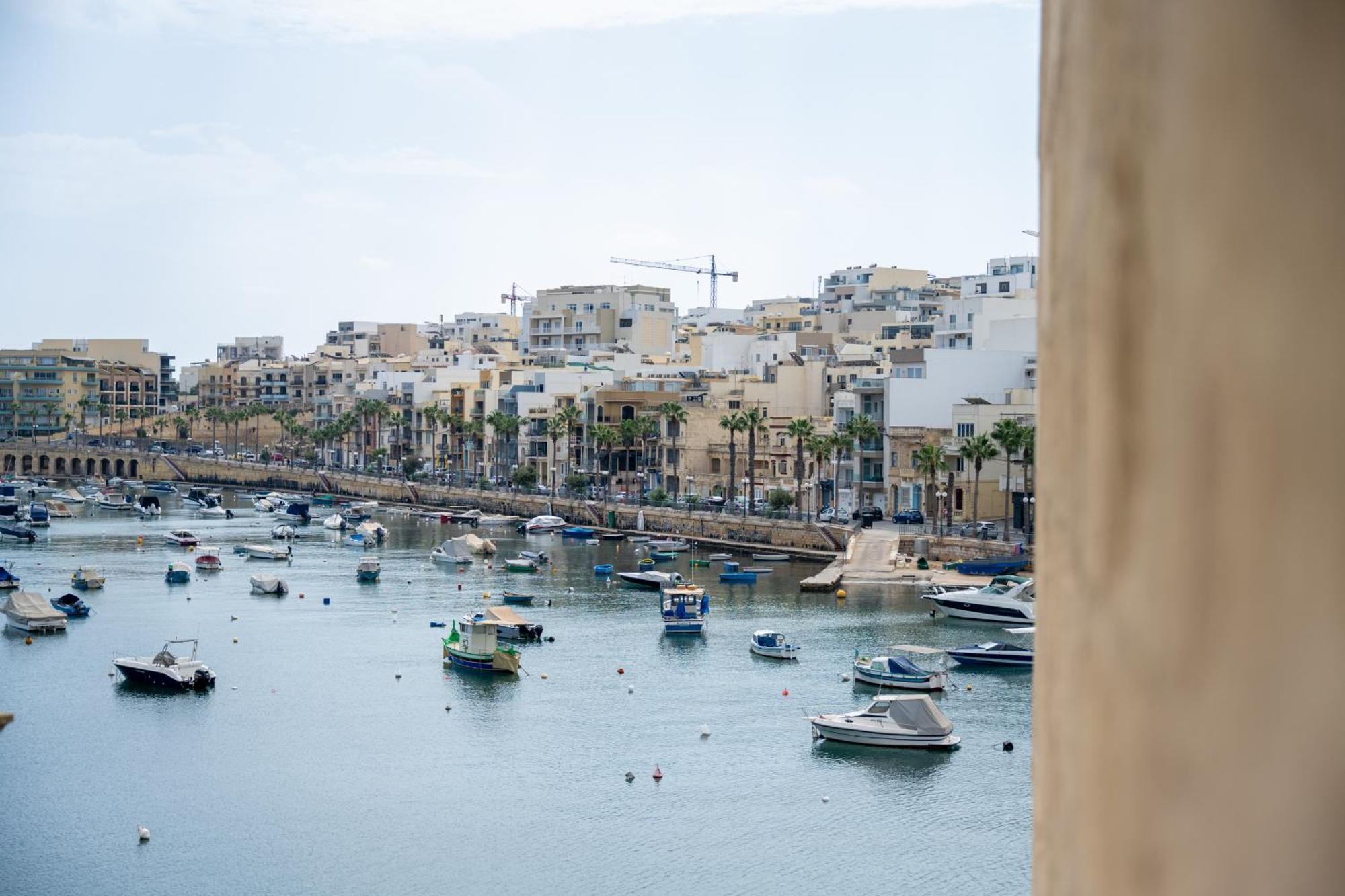 Casa Rosanna Malta B&B Adults Only 16 Plus Марсаскала Екстериор снимка