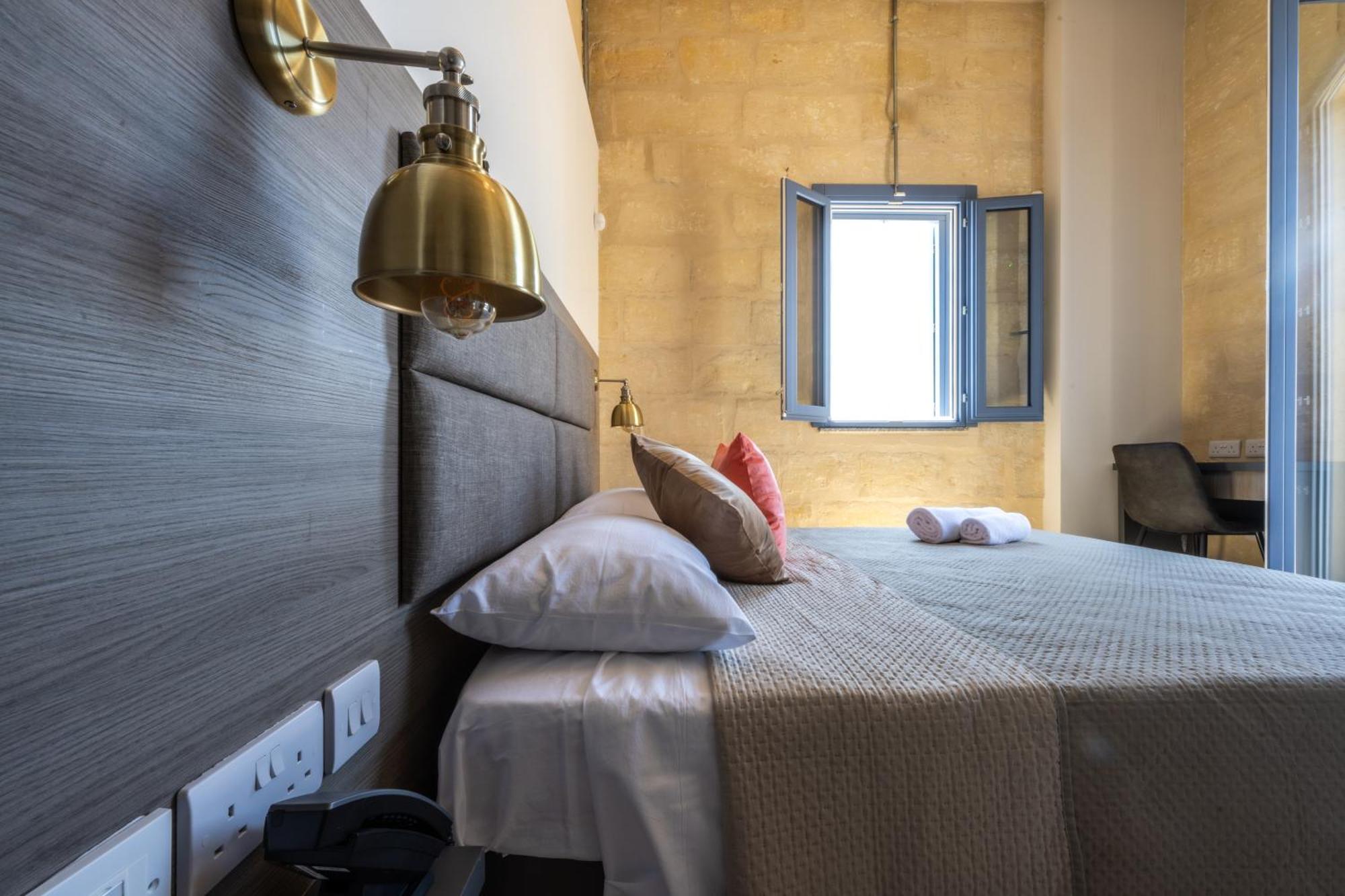 Casa Rosanna Malta B&B Adults Only 16 Plus Марсаскала Екстериор снимка